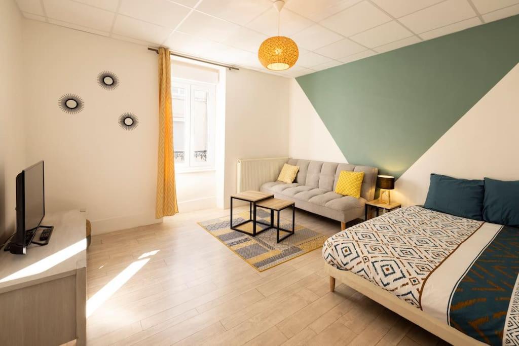 Le Central A - Tout Equipe - Centre-Ville Gare Montlucon Exterior photo